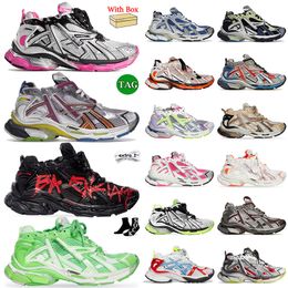 Running shoes Runner 7.0 Sneakers Womens Mens Pink Black Yellow Orange Red Grass Green Silvery Blue White Designer Outdoor Casual Sports Shoes DH gate