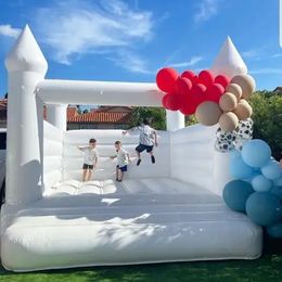 卸売ムーンウォークホワイトインフレータブルバウンサージャンプ結婚式の弾力のある城の子供大人PVCコマーシャルバウンスハウスジャンパー10x10ft屋外の楽しみ