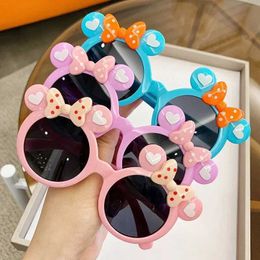 Sunglasses 2023 Children Cute Cartoon Sunglasses Boy Girl Outdoor Sun Protection Summer Baby Bow Shade Glasses Kid UV400 Eyewear Y240523