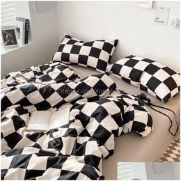 Bedding Sets Luxury Set Plaid Duvet Er Euro Bed Linen Fitted Sheet Pillowcase Twin Size Bedroom High Quality Home Textile 220919 Dro Dh5Xv