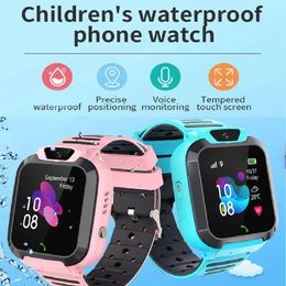 2G Kids Smart Watch SOS Call LBS Tracker Location Sim Card Kid Watch Camera Voice Chat IP67 Waterproof Smartwatch For Children 240523