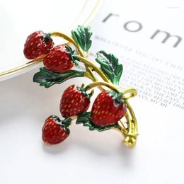 Brooches Enamel Strawberry For Women Red Colour Pin Brooch Plant Design Cute High Quality Jewellry Summer Style