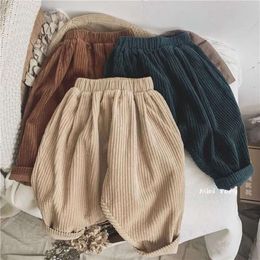 Corduroy coreano per ragazzi e ragazze bambini nuovi pantaloni dritti per bambini abiti per bambini L2405