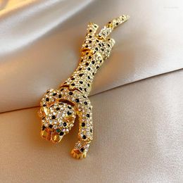 Brooches Big Climbing Leopard Rhinestone Broochs For Women And Men Animal Suit Pins Luxury Jewelry Anniversary Gift