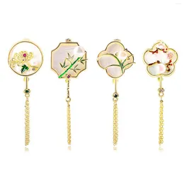 Brooches Vintage Chinese Style Flower Gold Color Tassel Elegant Pins Round Imitation Pearl Lapel Dress Skirt Badges Jewelry 1PC