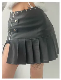 Skirts Spring Summer Sexy Retro White Black Pu Leather Mini Pleated Skirt Women Zipper Rivet Side Slit Short Designer Clothes