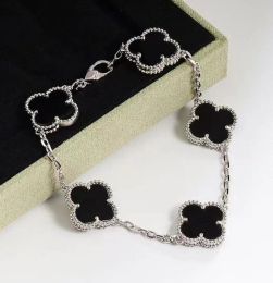 Bransoletka 18K Classic 4/Four Leaf Clover Projektant Bransoletka Biała Czerwona Niebieska Agat Matka Postroźń Bracelets złota Plane Wesder Woman Biżuteria 2024