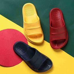 Men Wholesale Colour Solid Home Slippers Outdoor Antislip Indoor Bath Soft Bottom Bathroom Sandals Women in Four Seasons Slides J 478 room