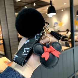 Designer keychain bear head leather fur ball pendant key chain bow car pendant metal fashion personality creative cute nice 290q