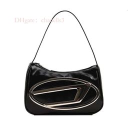 2024 Disels High Quality White Small Clutch Shoulder Mens Leather Designer Crossbody Bag Womens Handbag Saddle Messenger Envelope Bags Wallets 197 66 s