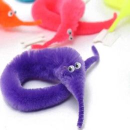 Halloween Toys Interesting Worm Magic Props for Childrens Toys Beginner Wiggly Twisted Worm and Invisible String Party Game Tips Toys WX5.22