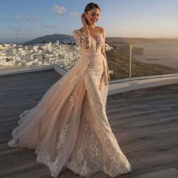 Wspaniałe koronkowe aplikacje panny młodej sukienki z długim rękawem Suknia ślubna syrena Odłączona ogon iluzja Iluzja tył vestido de novia 0523
