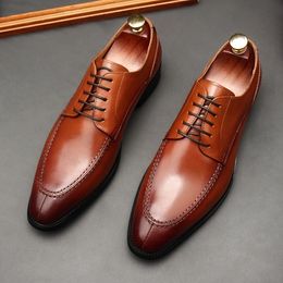 Tamanho grande EUR45 Black / Brown / Coffee Mens vestido de negócios Sapatos de couro genuíno Sapatos de casamento com derby ojpwb