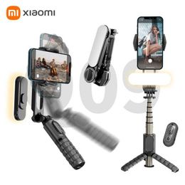 Selfie Monopods New 360 rotating selfie stick smartphone tripod portable and foldable mini stick with illuminated selfie stick S2452207