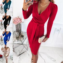 Casual Dresses Independent Station Autumn V-neck Sexy Style Commuter Strap Solid Color Dress For Women