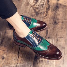 Luxury Brand Red Loafers Men Lace-up Shoes Fashion Casual Thick Bottom Brogue Business Oxford Shoes Contrast Colour Wedding Shoes 240510