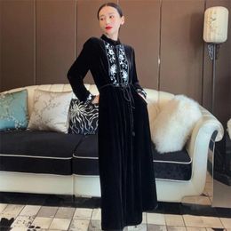 Casual Dresses Vintage Silk Velvet Woman Stand Collar Embroidery Splice Long Sleeve Pleated Large Swing Lace Up Autumn And Winter Dress