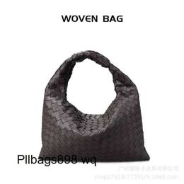 Women Underarm Hop Handbag Calfskin Hobo 7a New and Fashionable Handmade Leather Woven Horn Bag Handheld One Shoulder Factory Direct Woven BagDA63