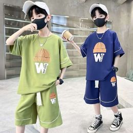 Kinderbrief Drucke Anzüge für Boy Summer Sportswear Sets 2024 Neue Kinder Baumwollkleidung Teenager lässig T-Shirts+Shorts 2pcs L2405