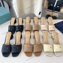 Luxury Lady nude sandal straw woven slides Triangle metal buckle designer slippers women sandal slipper slide raffias block heel genuine leather rubber sole brand