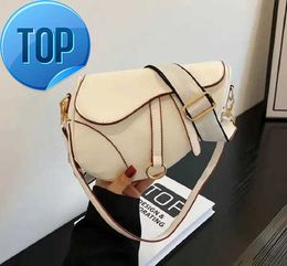 Designer Bag Classic Saddle Bag Luxury Shoulder Bag Hardware Buckle High Quality Top quality leather material Summer classic style