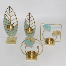 Candle Holders Iron Art Hand Painted Blue Leaves Candlestick Ginkgo Biloba Holder Desktop Ornament Home Living Room Bedroom Ornaments