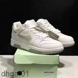 Designer Shoes Casual Sneakers Mens White Shoes Womens Low Tops Black White Panda Pink leather Light blue Patent sneakers Runners Sneakers Skateboard shoes E3SE a