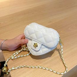 Handbags Quilted Plaid Childrens Heart Shape Shoulder Bag Fashion Love Baby Girls Chain Messenger Bags Cute Princess Coin Purse Handbags Y240523