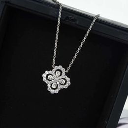 Sterling Silver Plated Platinum High Carbon Diamond High-quality Hollow Flower Shaped Ring Water Droplet Round Necklace for Women 3ezi