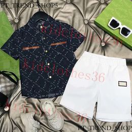 Brand designer di lusso BABY Kids Abbigliamento set di abiti classici abiti per bambini a maniche corte estate Shorts Shorts Fashion Shirt E69
