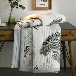 Summer Washed Cotton Quilt Airconditioning Comforter Soft Breathable Blanket Thin Leaf Print Bedspread Bed Cover Home Textiles 240514