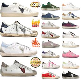 2024 New Designer Men Women Low Top Outdoor Sports Super Star yellow Leather Dirty Old luxury golden Casual Shoes