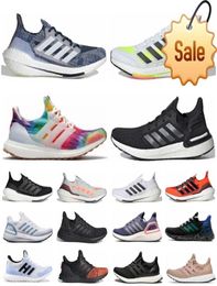 2022 stivali Ultraboosts 2 uomini Donne Donne Running Scarpe Ultra 20 40 Tripli Black Black Giallo Solar rosso Golden Red WH5939135