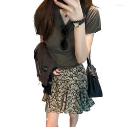 Work Dresses Korean Retro Round Neck Front Shoulder Short Sleeved T-shirt Daisy Floral A-line Skirt Two-piece Set