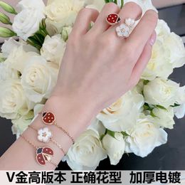 Master designed exquisite Vaned Jewellery bracelet Gold High Five Flower Ladybug Bracelet Womens Plated 18K Rose Red with Original logo
