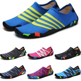 2024 Water Shoes Water Shoes Women Men Slip On Beach Wading Barefoot Quick Dry Swimming Shoes Breathable Light Sport Sneakers Unisex 35-46 GAI-42