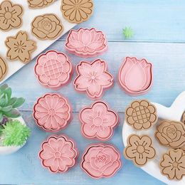 Party Supplies 8pcs/set Flower Shape Cookie Cutters 3D Plastic Biscuit Mould Stamp DIY Fondant Cake Mould Kitchen Bakeware