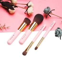 Makeup Brushes MyDestiny 4Pcs portable mini pink makeup brush set with pocket for travel basic powder eye shadow short handle small size Q240522