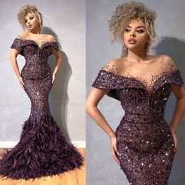 Glitter Mermaid Evening Dresses Sheer Jewel Neck Sequins Feather Long Prom Dress Capped Short Sleeves Sweep Train Formal Party Gown 221h