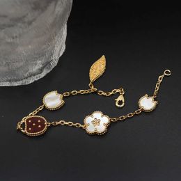 Master designed exquisite Vaned jewelry bracelet Seven Star Ladybug Five Flower Bracelet Womens Light Luxury with Original logo