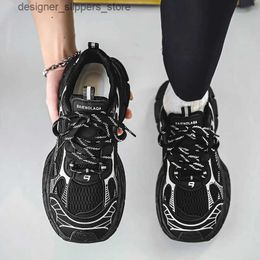 Casual Shoes 2024 New Trendy Couples Universal Mens Running Shoes Mens Lacing Sports Walking Shoes Breathable and Lightweight sneaker Q240523