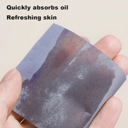 100 Sheets Oil Control Paper with Case Powder Puff Oil Absorbent Paper Bamboo Charcoal Face Oil Blotting Sheets for Oily Skin 240508