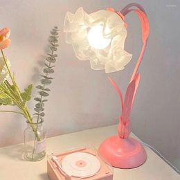 Table Lamps French Romantic Flower LED Desk Lamp Bedroom Flowers Reading Light Rural Plant For Home Living Room