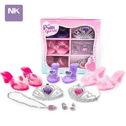 Beauty Fashion Pretend to play with Jewellery toys princess accessories set children girls dress up shoes toys crowns necklaces rings makeup toys WX5.21