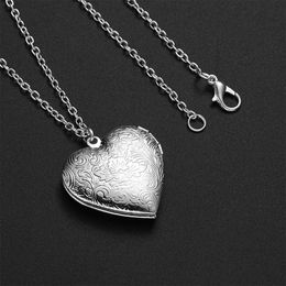 Pendant Necklaces Silver Love Photo Frame Pendant Necklace for Women I Love You Flower Pattern Heart shaped Open Lock Necklace S2452206