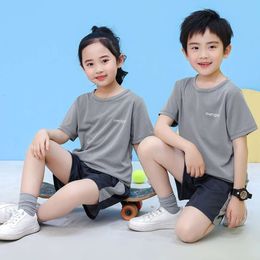 Kinder Sommer schnell trocknende Sportjungen atmungsaktive Kurzarmshorts zweiteilige T-Shirt Girls 'Set L2405