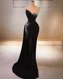 2024 Black Plus Size Prom Dresses One Shoulder Crystal Beaded Mermaid Velvet Evening Formal Party Bridesmaid Gowns Dress Sleeveless