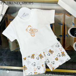 Bambini classici cinghi orso short short short abita di felpa casual moda estate abiti da ragazzo per bambini set di abbigliamento di lusso da 66-100 cm EB8