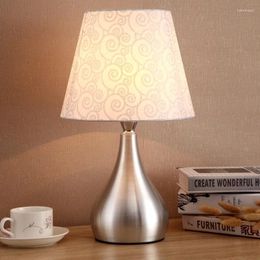 Table Lamps Creative Simple Bedroom Bedside Modern European Style Living Room Warm Bed Headlights Desk ZA ZL516