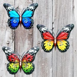 Decorative Figurines Courtyard Artwork Statue Indoor Outdoor Home Decoration Metal Butterfly Ornament Garden Craft Wall Hanging Iron Art